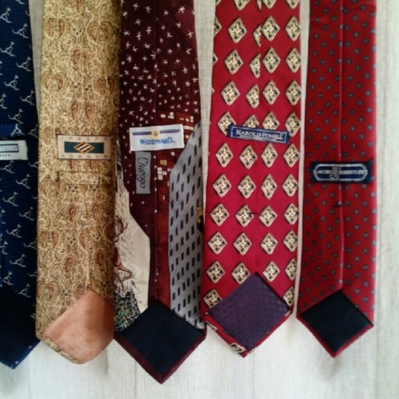 Lot of 7 Men's 100% Silk Ties (one Christmas) - Picture 4 of 4